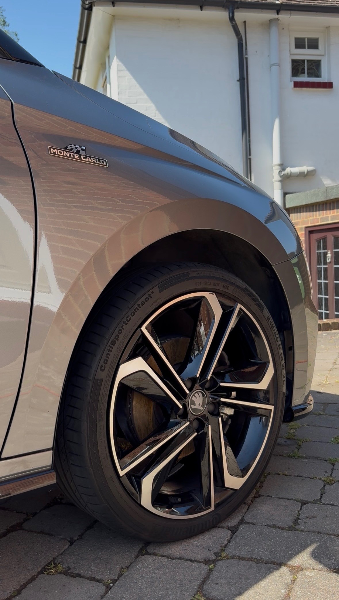 Skoda Monte Carlo — alloy wheel after tyre dressing